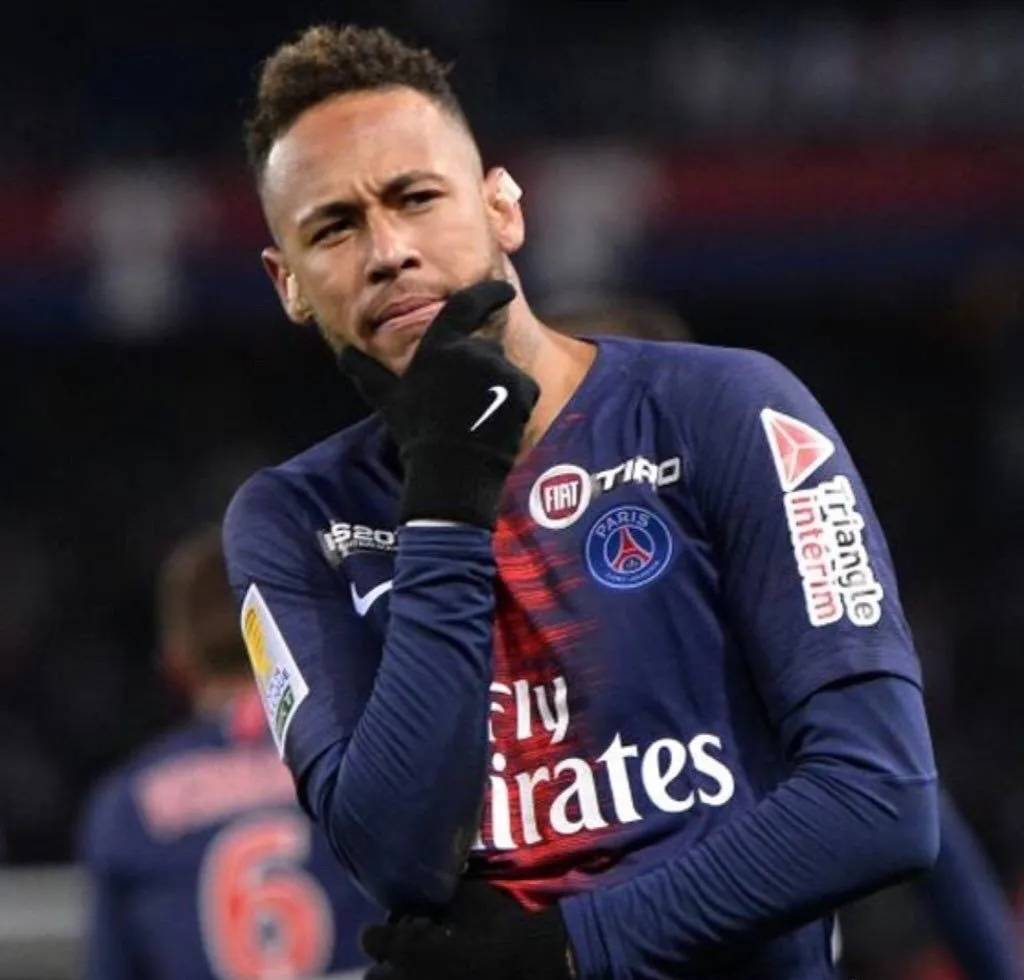 内马尔重要时刻出色防守，DWG带队取胜！